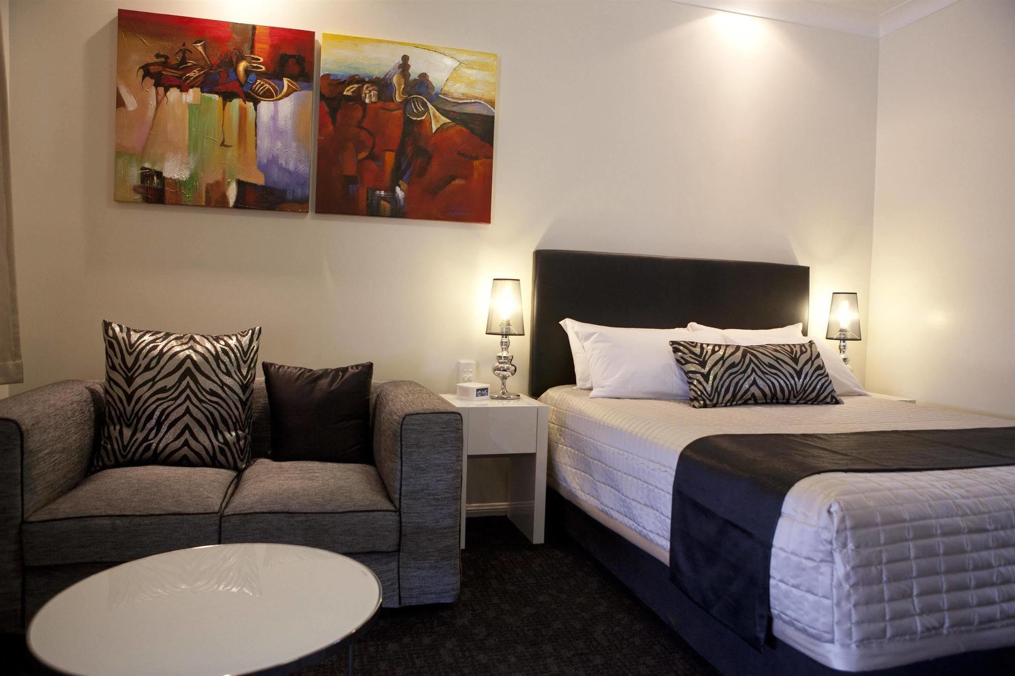 Best Western Ascot Lodge Motor Inn Goondiwindi Room photo